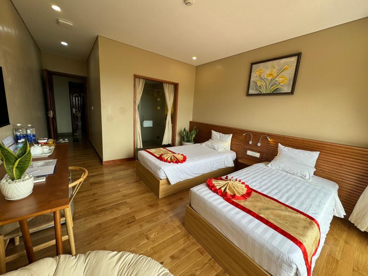 Memories Hotel Bảo Lộc Exterior foto